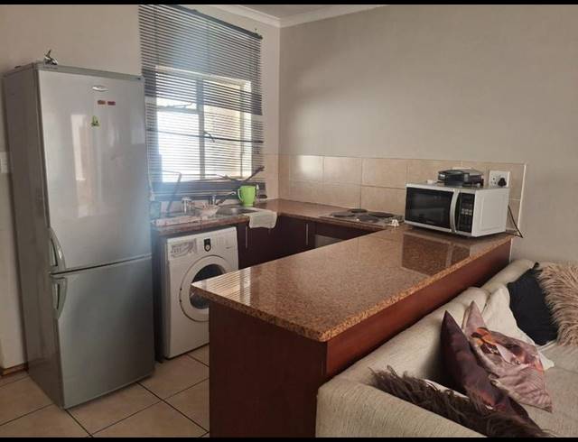2 BEDROOM APARTMENT FOR SALE IN HESTEAPARK